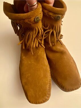 Minnetonka Fringe Suede Ankle Boots in Brown